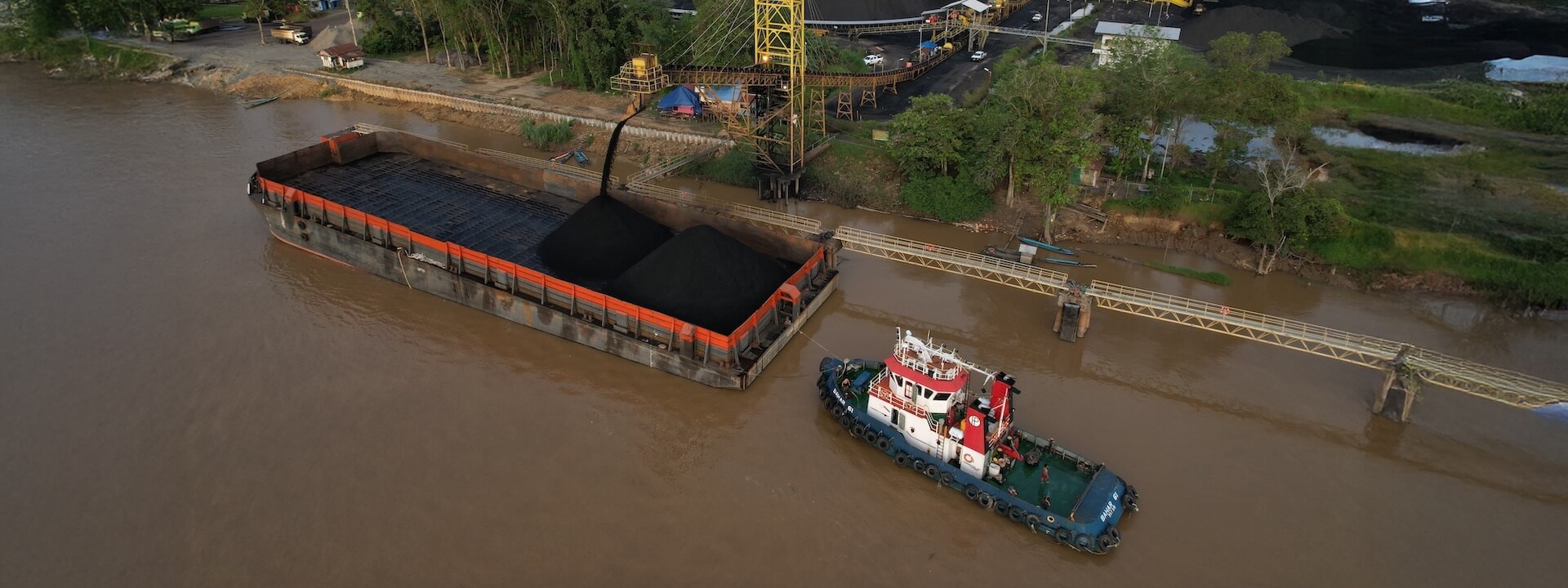Dibangun atas sinergi dan diversifikasi untuk menghadirkan pertumbuhan berkelanjutan dan nilai jangka panjang.